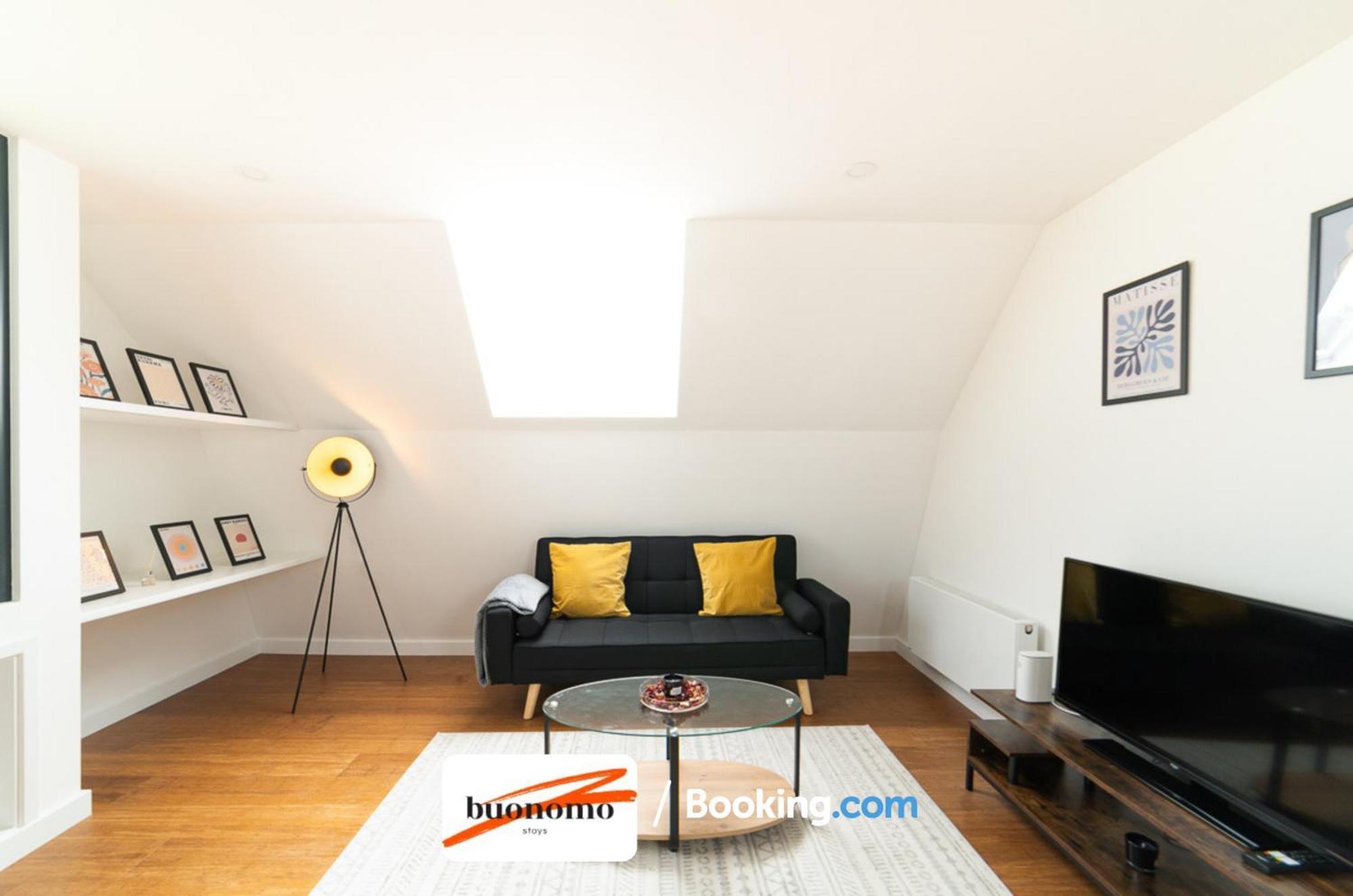 Two Bedroom Apartment At Buonomo Stays Short Lets & Serviced Accommodation London Exterior foto