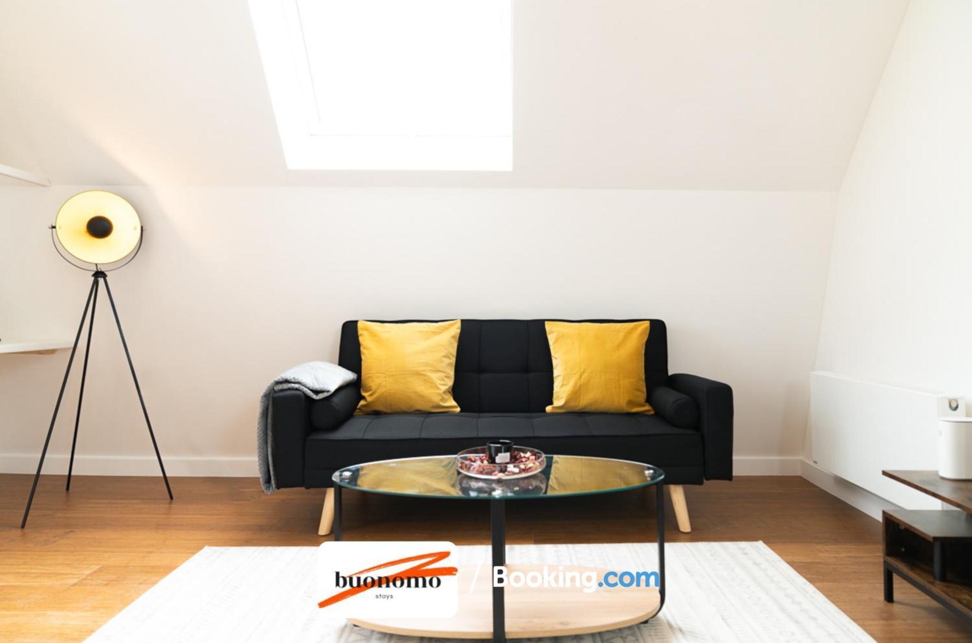 Two Bedroom Apartment At Buonomo Stays Short Lets & Serviced Accommodation London Exterior foto